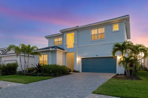 211 SE Calmo Circle Port St Lucie FL 34984