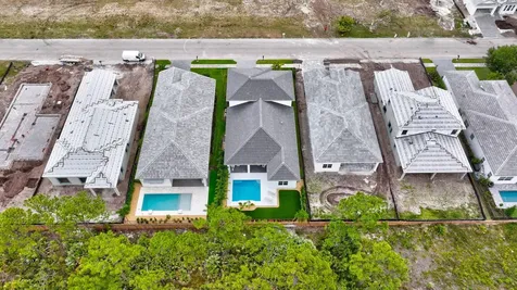 211 SE Calmo Circle Port St Lucie FL 34984