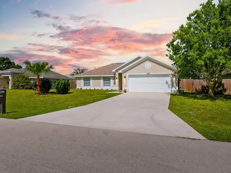 3227 SW Foremost Drive Port St Lucie FL 34953