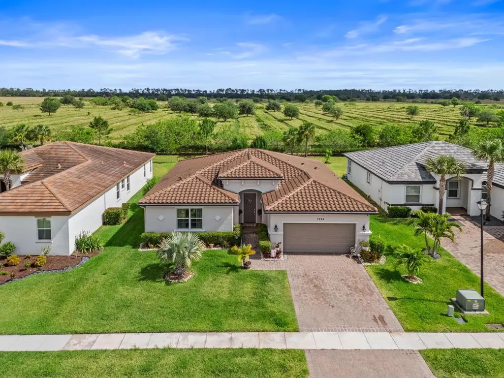 7294 NW Farnsworth Circle Port St Lucie FL 34987