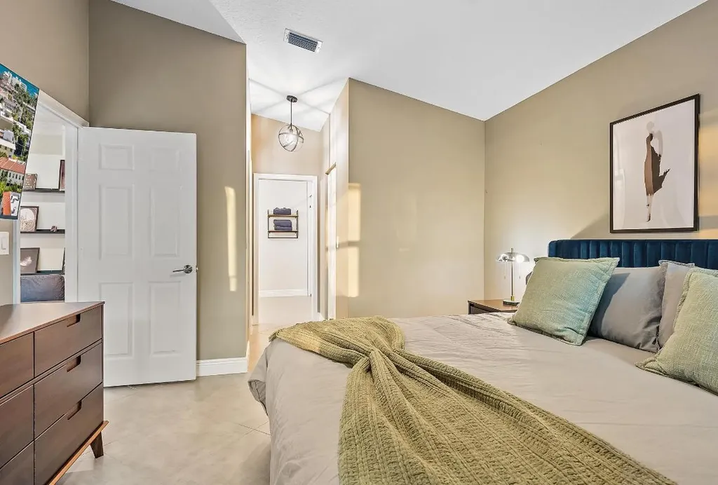 15129 Harriet Avenue Jupiter FL 33458