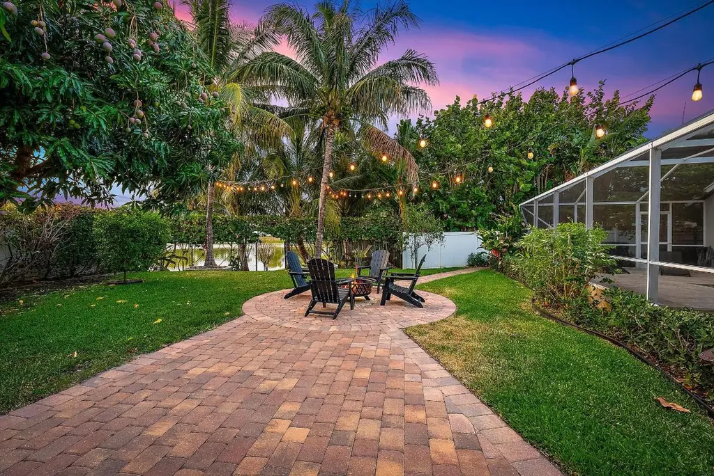 15129 Harriet Avenue Jupiter FL 33458