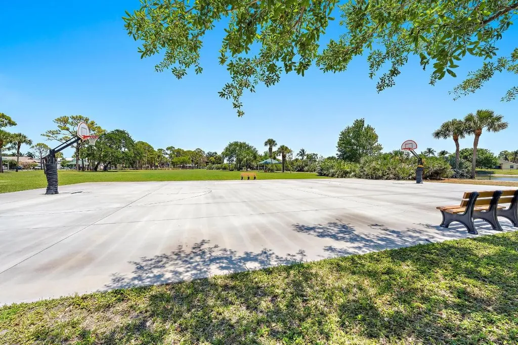 15129 Harriet Avenue Jupiter FL 33458