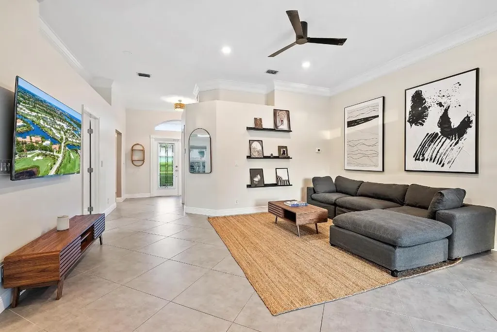 15129 Harriet Avenue Jupiter FL 33458