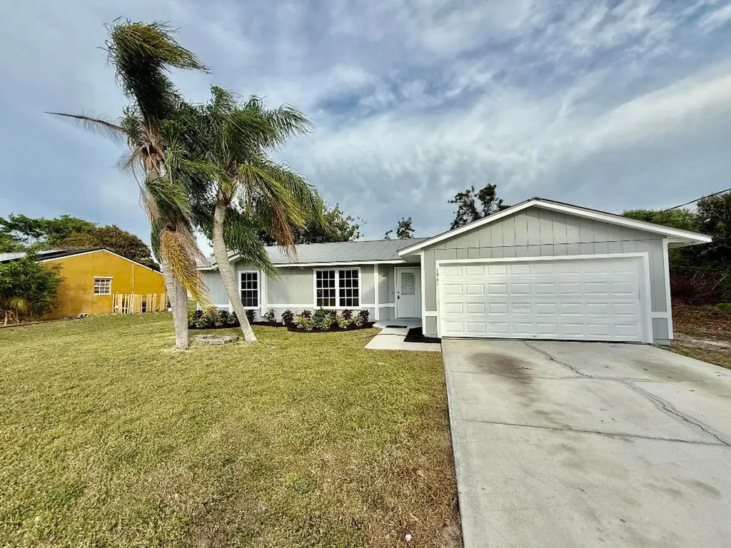 1861 SE Mandrake Circle Port St Lucie FL 34952