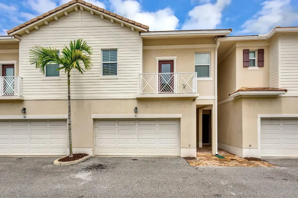 91 Palm Lane Royal Palm Beach FL 33411