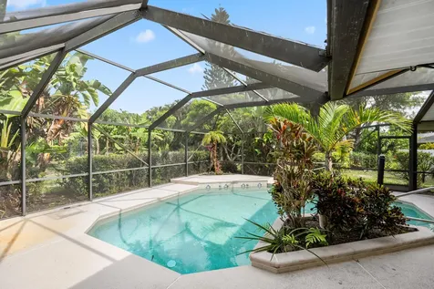 620 SE Stow Terrace Port St Lucie FL 34984