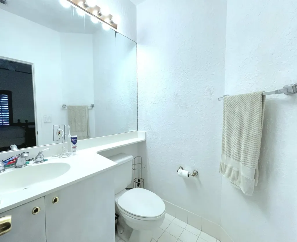 6616 NW 43rd Terrace Boca Raton FL 33496