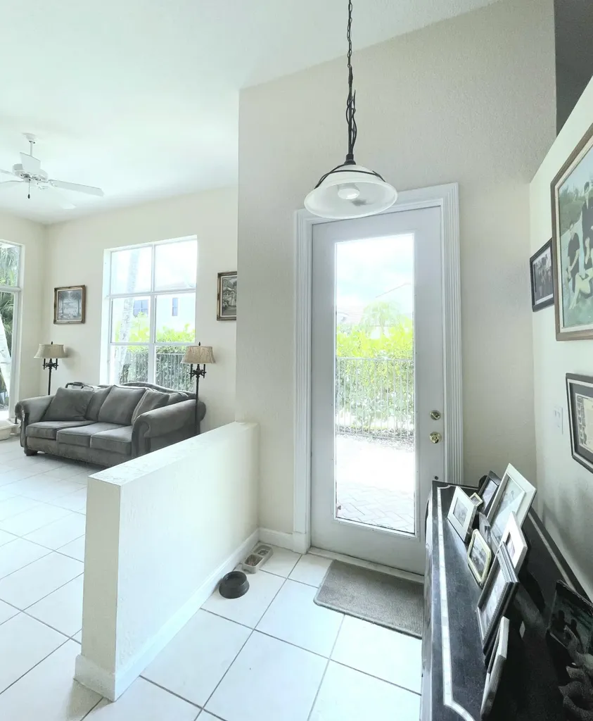 6616 NW 43rd Terrace Boca Raton FL 33496
