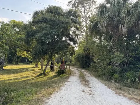 2289 NW 32nd Drive Okeechobee FL 34972
