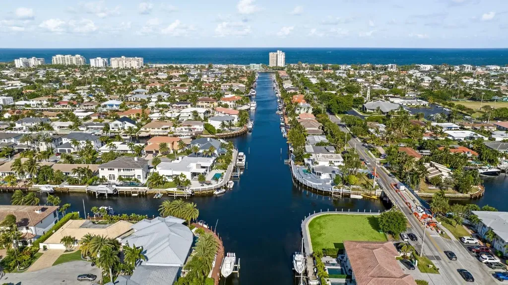 2511 NE 36th Street Lighthouse Point FL 33064