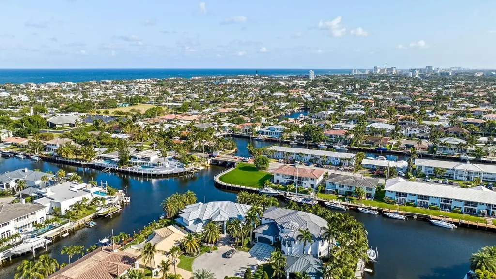2511 NE 36th Street Lighthouse Point FL 33064