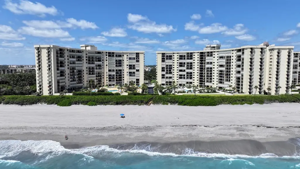 100 Ocean Trail Way Jupiter FL 33477