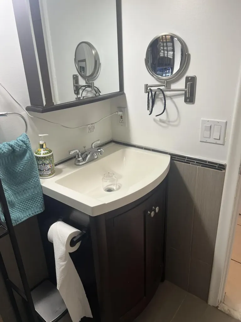 132 Berkshire F West Palm Beach FL 33417
