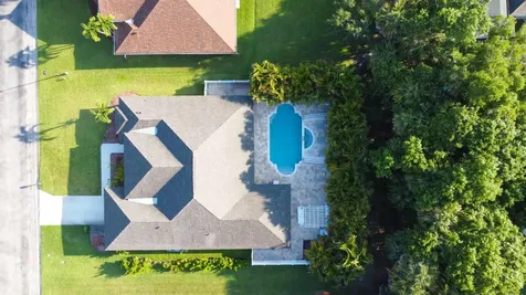 832 Alexandra Avenue SW Vero Beach FL 32968