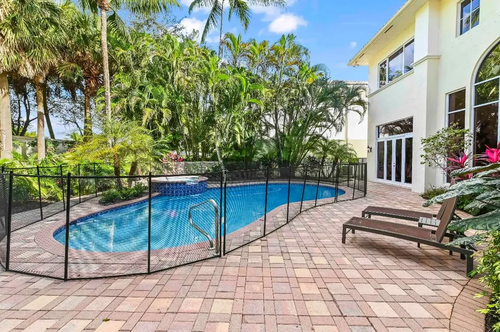 17665 Middlebrook Way Boca Raton FL 33496