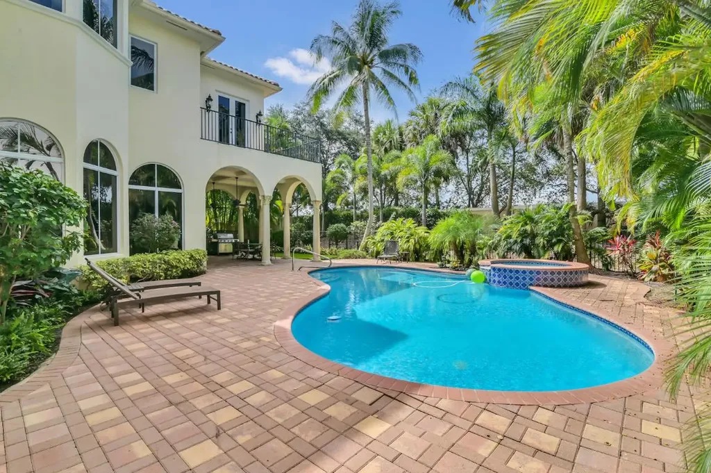 17665 Middlebrook Way Boca Raton FL 33496