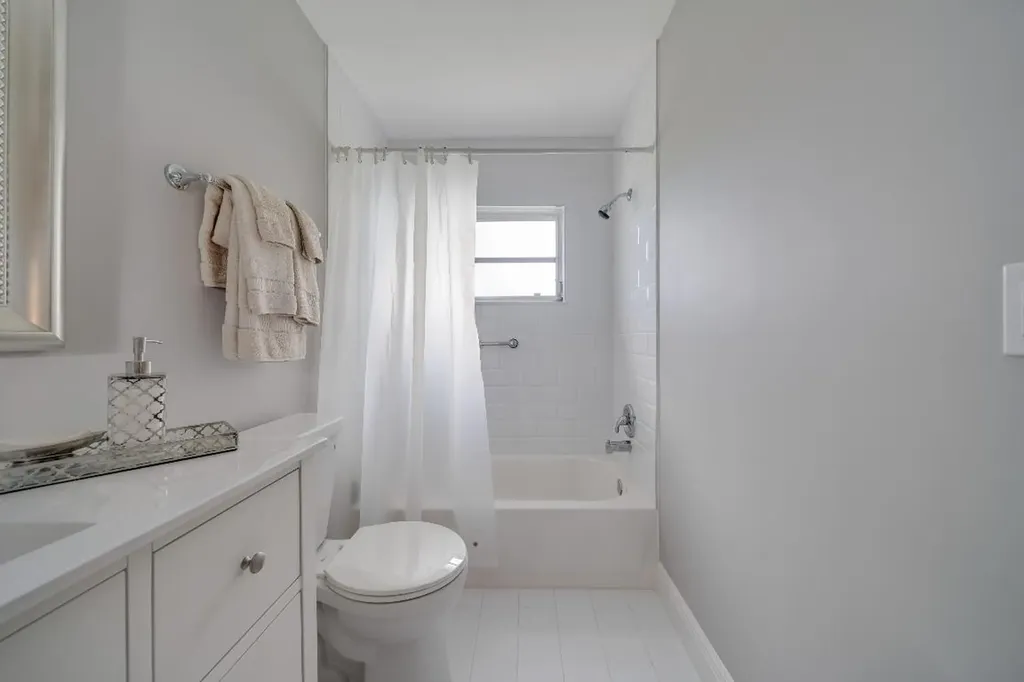 14240 Nesting Way Delray Beach FL 33484