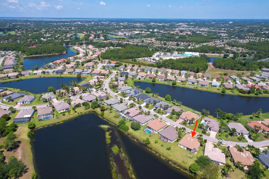 525 SW Lake Manatee Way Port St Lucie FL 34986