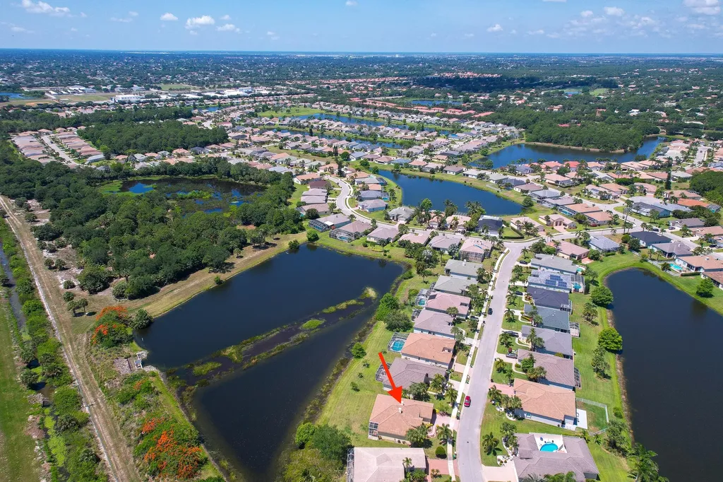 525 SW Lake Manatee Way Port St Lucie FL 34986