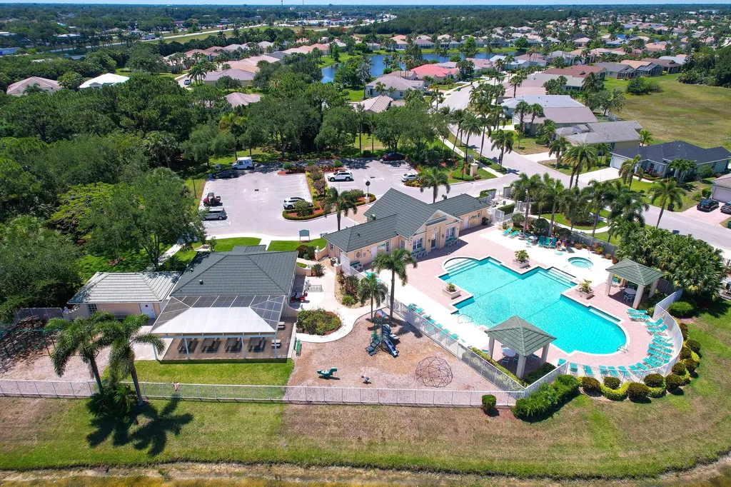 525 SW Lake Manatee Way Port St Lucie FL 34986