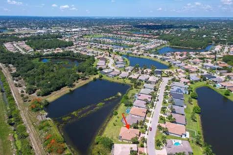 525 SW Lake Manatee Way Port St Lucie FL 34986