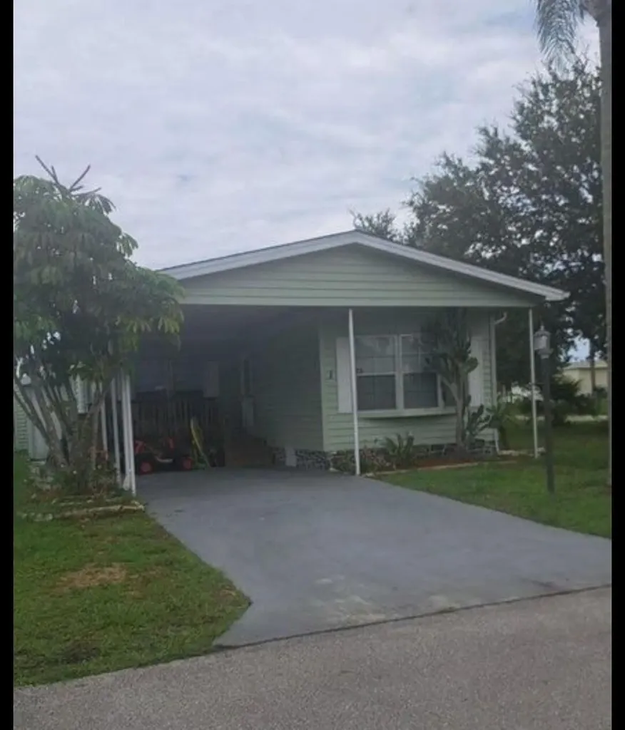 1 Flores Way Port St Lucie FL 34952