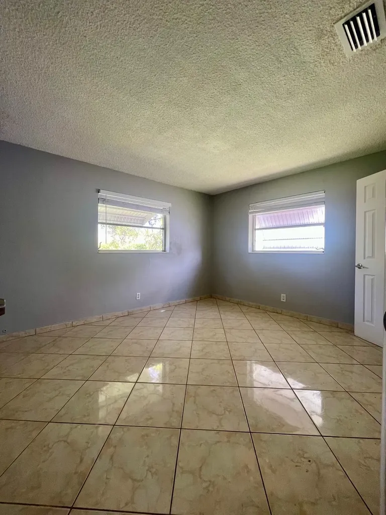 4491 NW 1st Terrace Deerfield Beach FL 33064