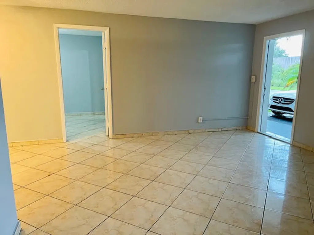 4491 NW 1st Terrace Deerfield Beach FL 33064