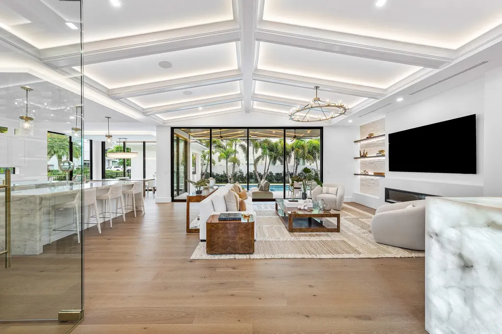 201 NE 4th Avenue Boca Raton FL 33432