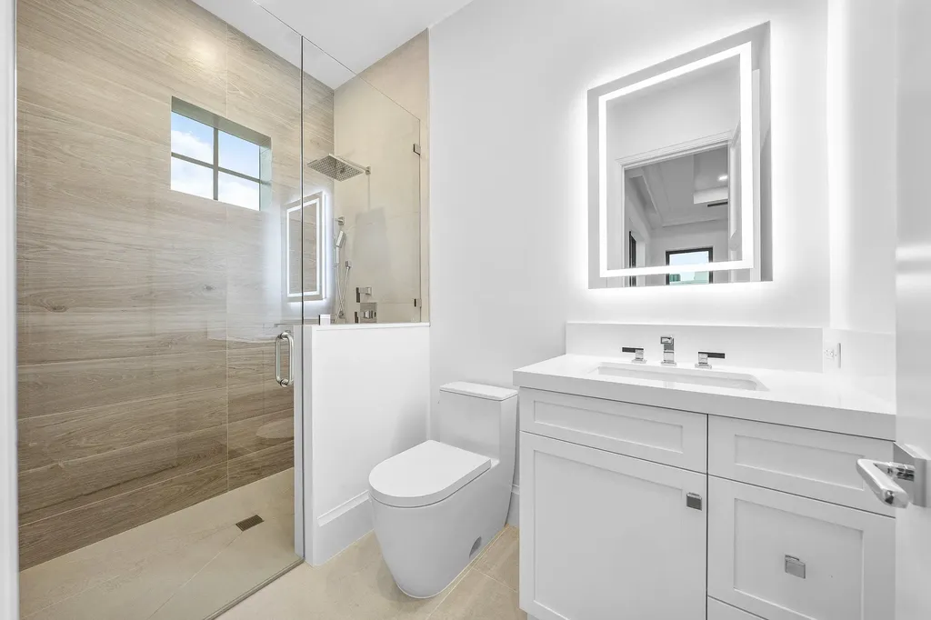 201 NE 4th Avenue Boca Raton FL 33432