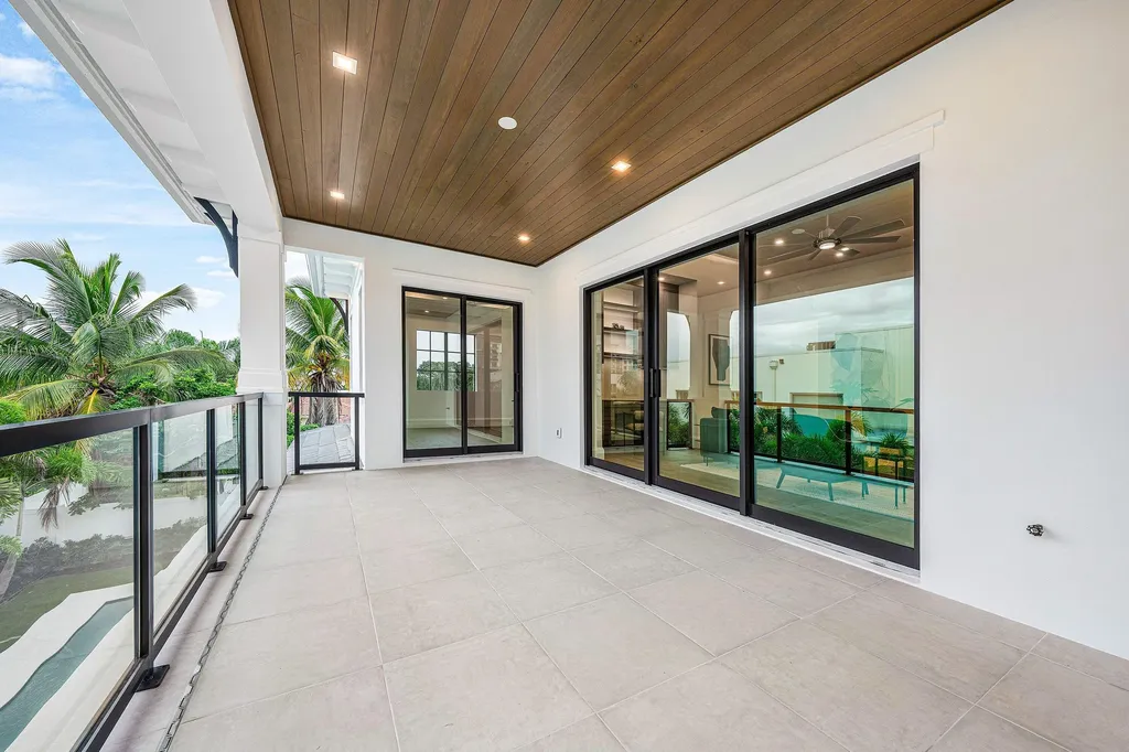 201 NE 4th Avenue Boca Raton FL 33432