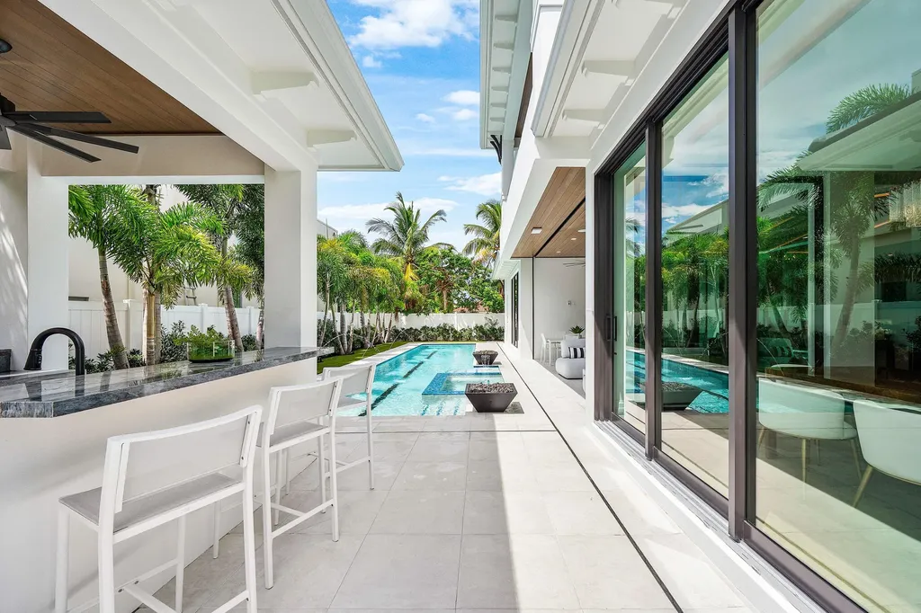 201 NE 4th Avenue Boca Raton FL 33432