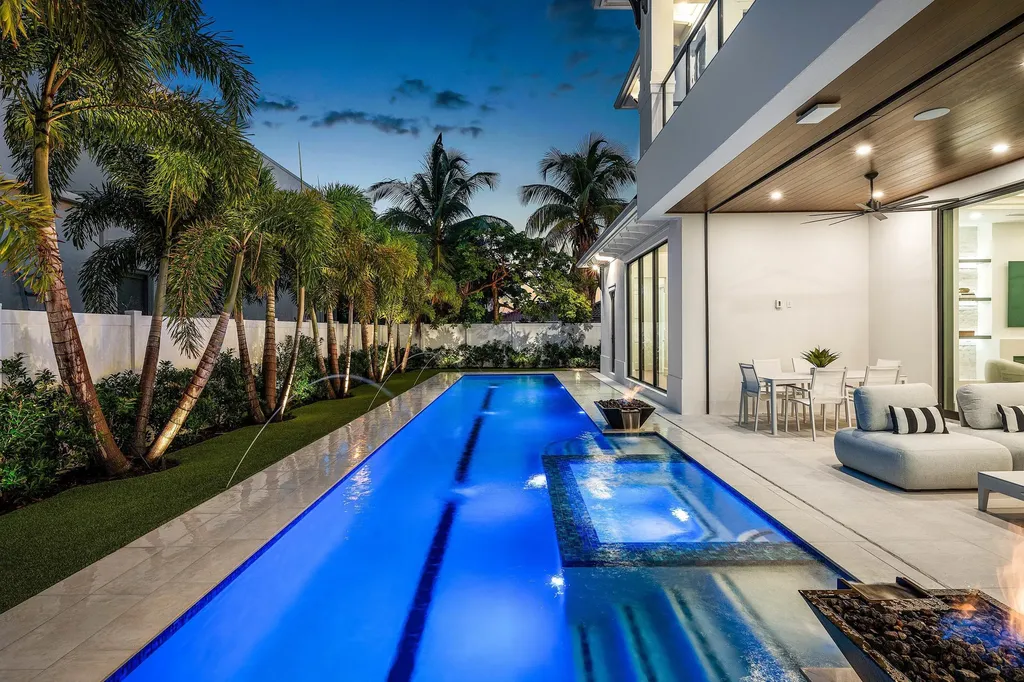 201 NE 4th Avenue Boca Raton FL 33432