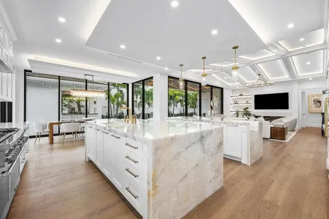 201 NE 4th Avenue Boca Raton FL 33432