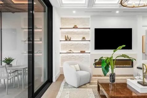 201 NE 4th Avenue Boca Raton FL 33432