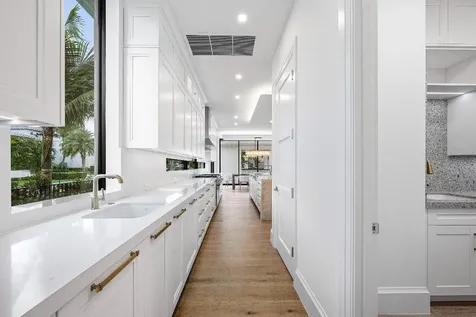 201 NE 4th Avenue Boca Raton FL 33432