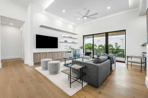 201 NE 4th Avenue Boca Raton FL 33432