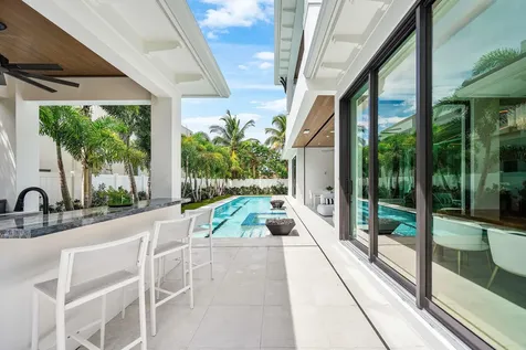 201 NE 4th Avenue Boca Raton FL 33432