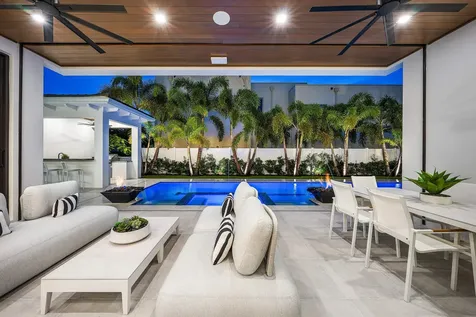 201 NE 4th Avenue Boca Raton FL 33432