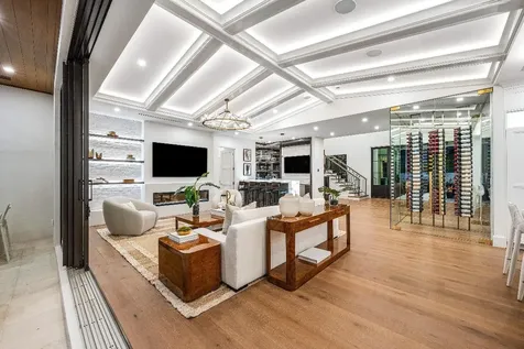 201 NE 4th Avenue Boca Raton FL 33432