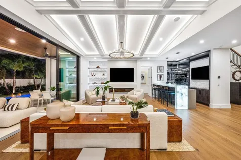 201 NE 4th Avenue Boca Raton FL 33432