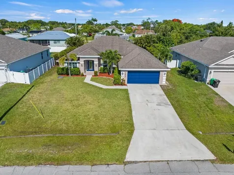 4672 SW Wade Drive Port St Lucie FL 34953