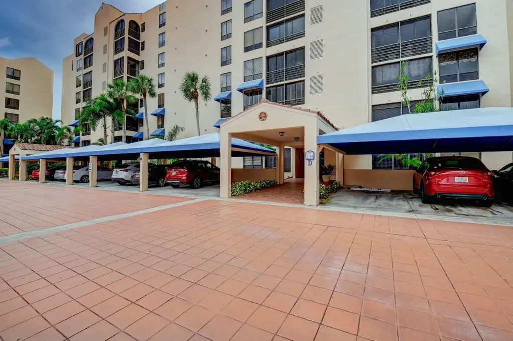 7194 Promenade Drive Boca Raton FL 33433