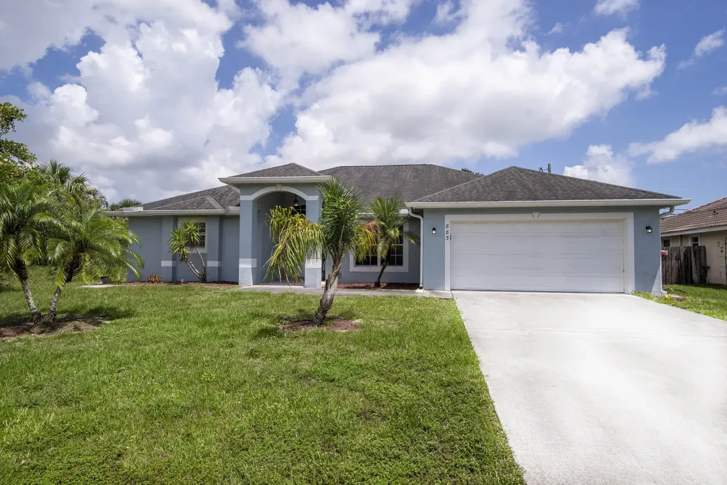 883 SW Mccall Road Port St Lucie FL 34953