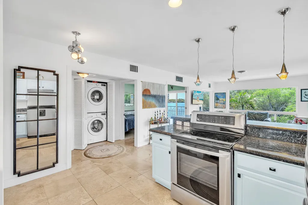 711 NE Harbour Terrace Boca Raton FL 33431