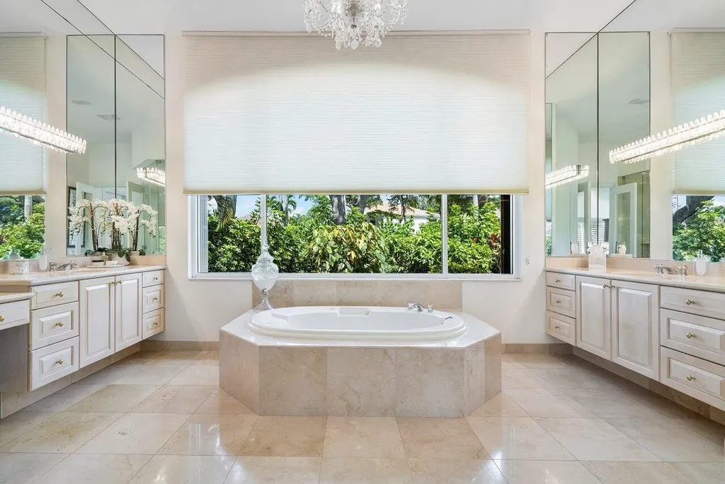 6379 Avalon Pointe Court Boca Raton FL 33496