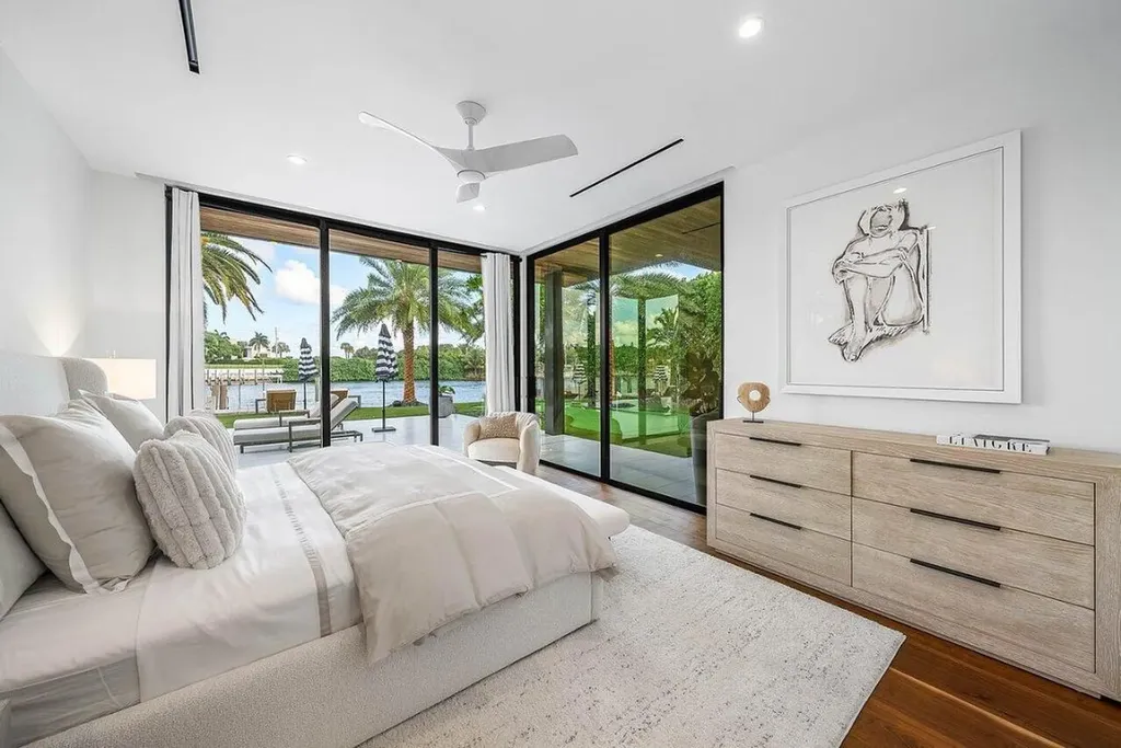4460 NE 31st Avenue Lighthouse Point FL 33064