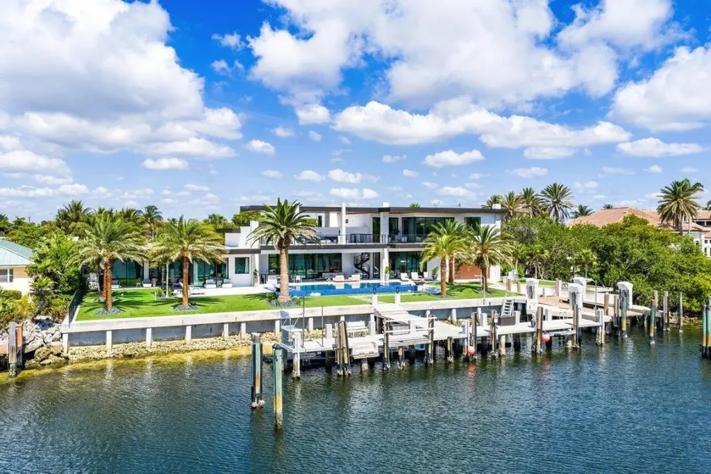 4460 NE 31st Avenue Lighthouse Point FL 33064