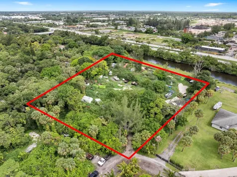 69 Armadillo Way West Palm Beach FL 33411